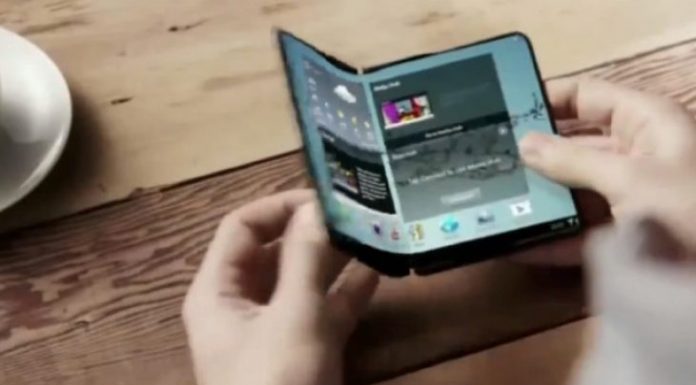 Samsung njofton përdoruesit se kur do të hedhë në treg telefonin që paloset